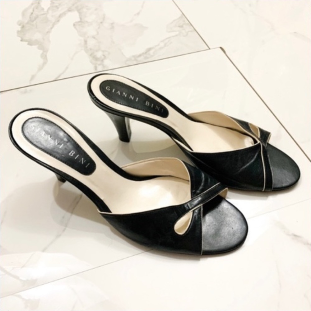 Gianni Bini Dainty Black Heels